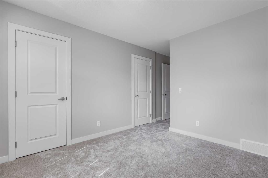 118 Legacy Path Se, Calgary, AB - Indoor Photo Showing Other Room