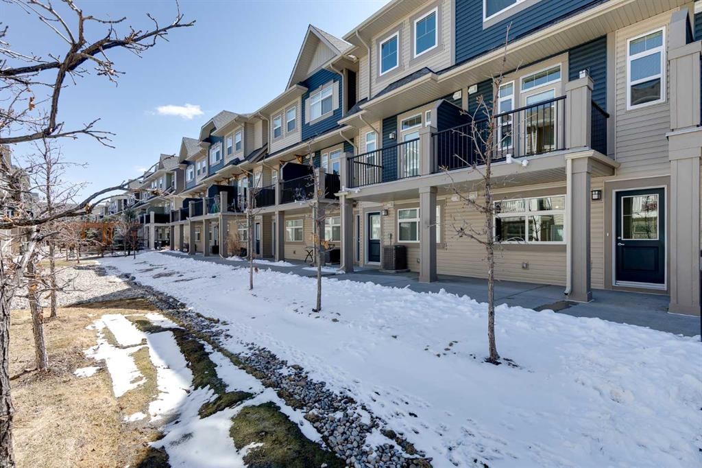 118 Legacy Path Se, Calgary, AB - Outdoor