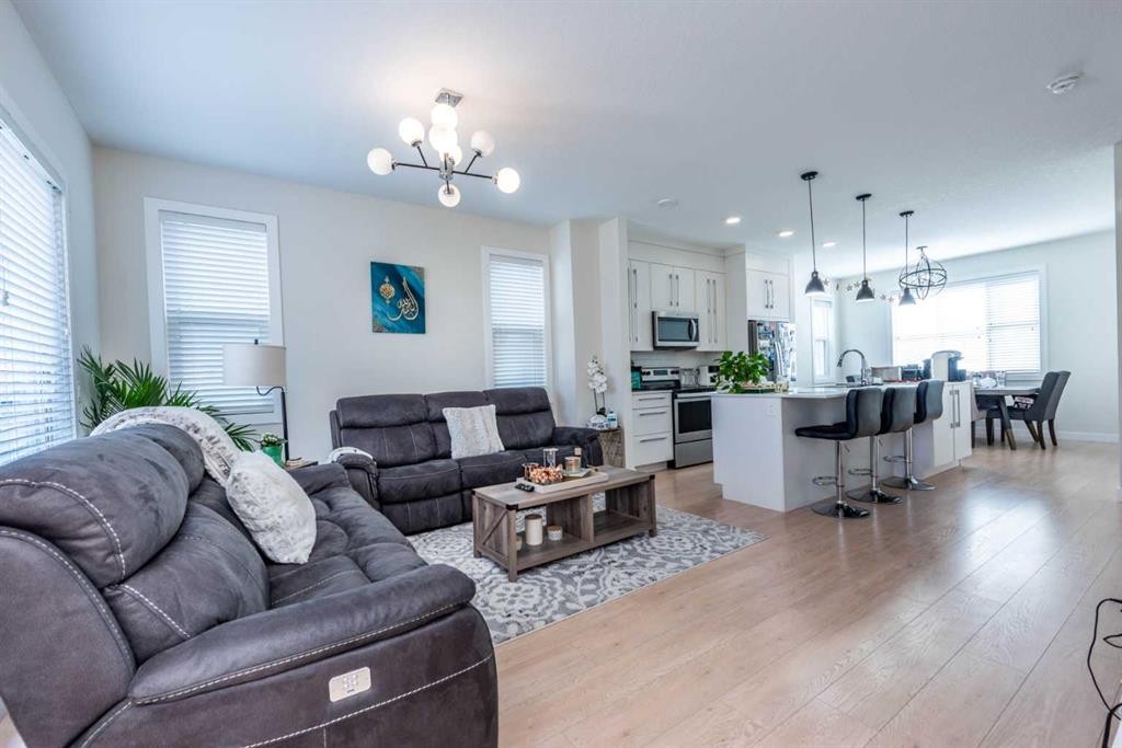 412-30 Cornerstone Manor Ne, Calgary, AB - Indoor Photo Showing Living Room