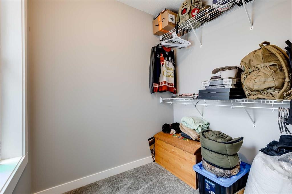 230 Nolanhurst Bay Nw, Calgary, AB - Indoor Photo Showing Other Room