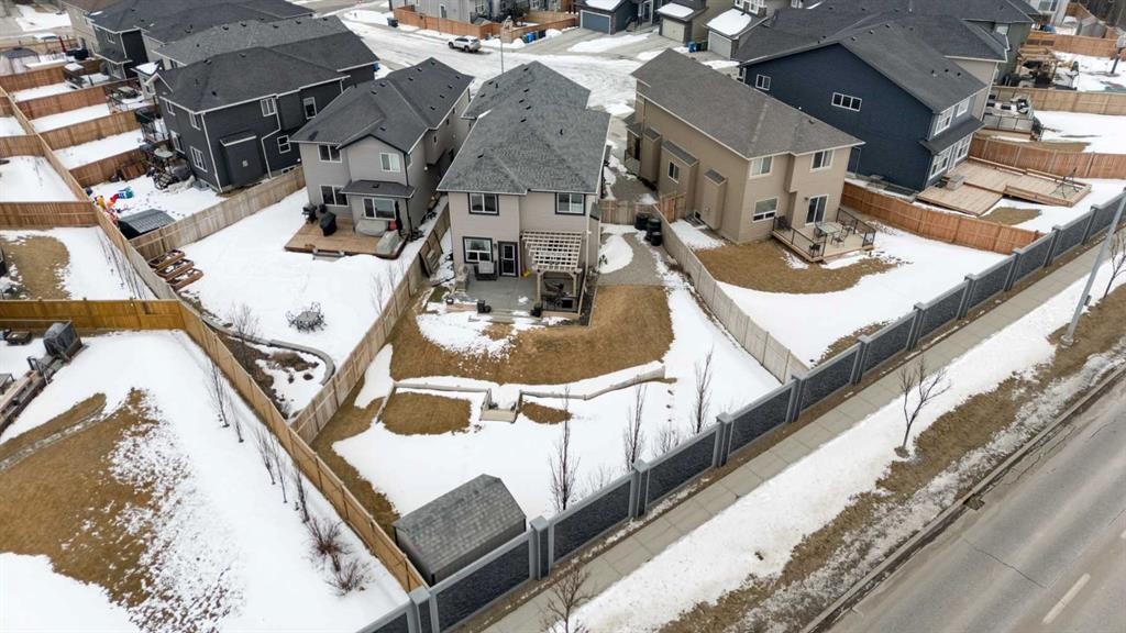 230 Nolanhurst Bay Nw, Calgary, AB - Outdoor