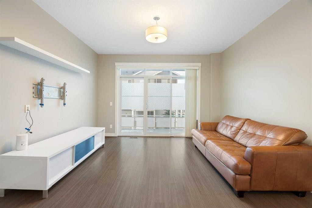 428 Redstone View, Calgary, AB - Indoor Photo Showing Living Room