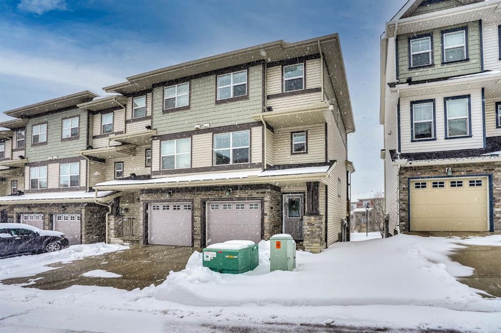 39 Panatella Road Nw, Calgary, AB - Outdoor With Facade