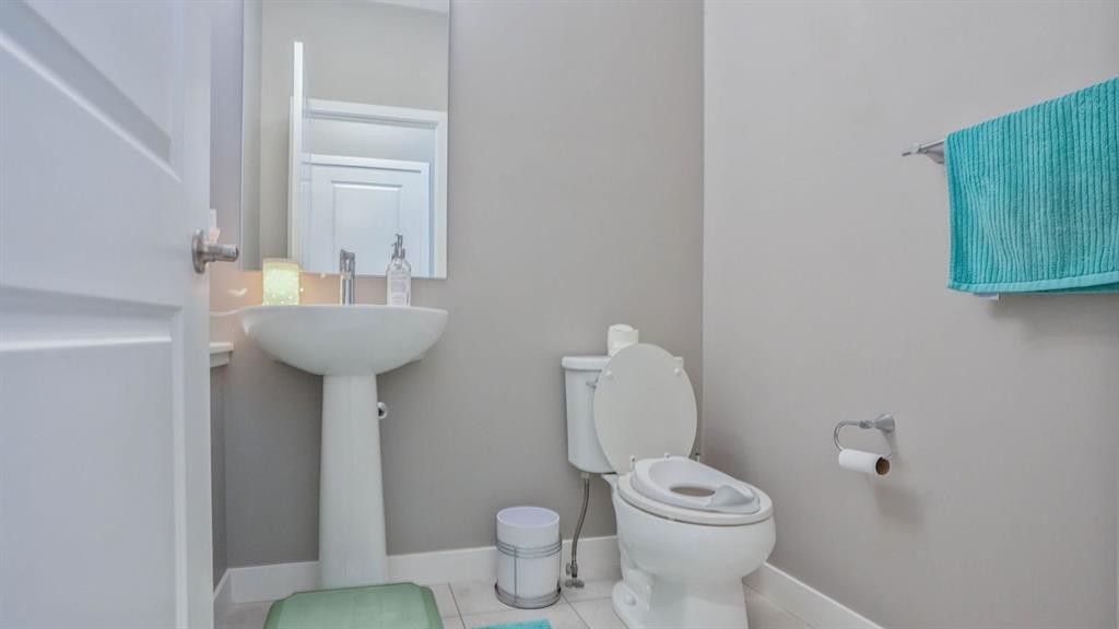 62 Corner Meadows Common Ne, Calgary, AB - Indoor Photo Showing Bathroom