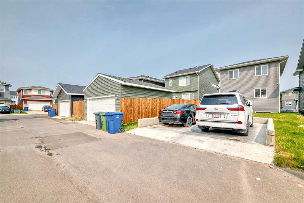 948 West Lakeview Drive, Chestermere, AB - Outdoor