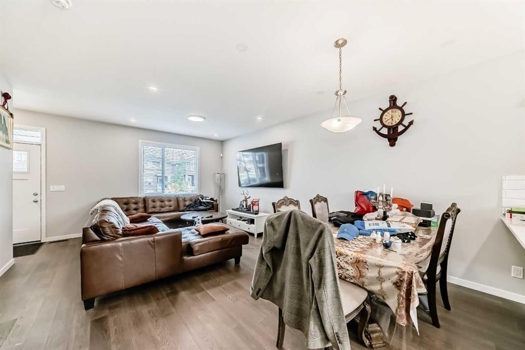 948 West Lakeview Drive, Chestermere, AB - Indoor