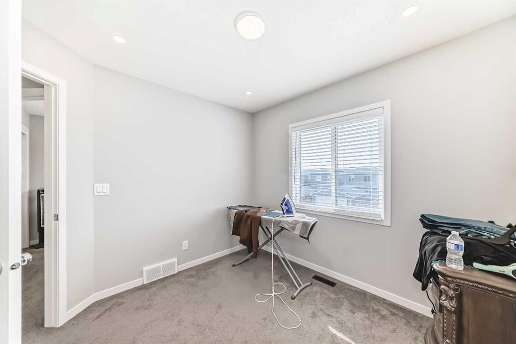 948 West Lakeview Drive, Chestermere, AB - Indoor