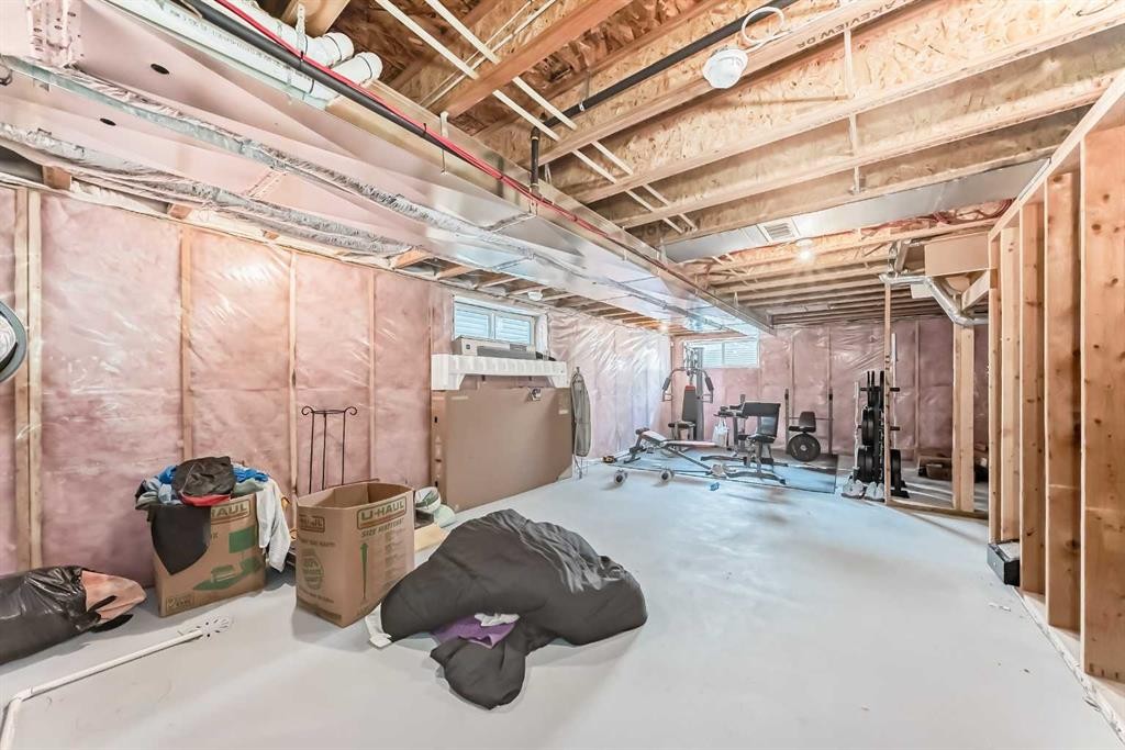 948 West Lakeview Drive, Chestermere, AB - Indoor Photo Showing Basement