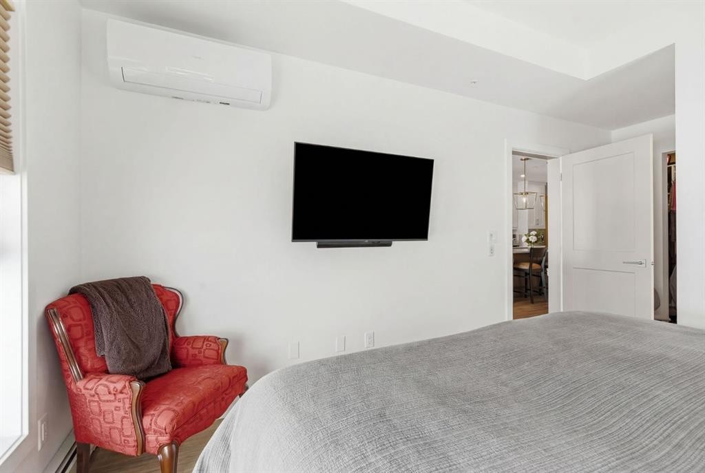 7306-1802 Mahogany Boulevard Se, Calgary, AB - Indoor Photo Showing Bedroom