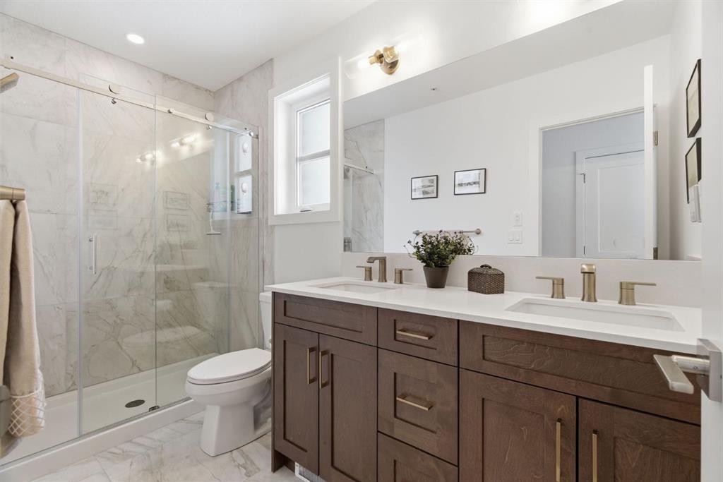 7306-1802 Mahogany Boulevard Se, Calgary, AB - Indoor Photo Showing Bathroom