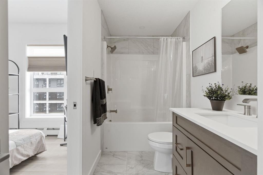 7306-1802 Mahogany Boulevard Se, Calgary, AB - Indoor Photo Showing Bathroom