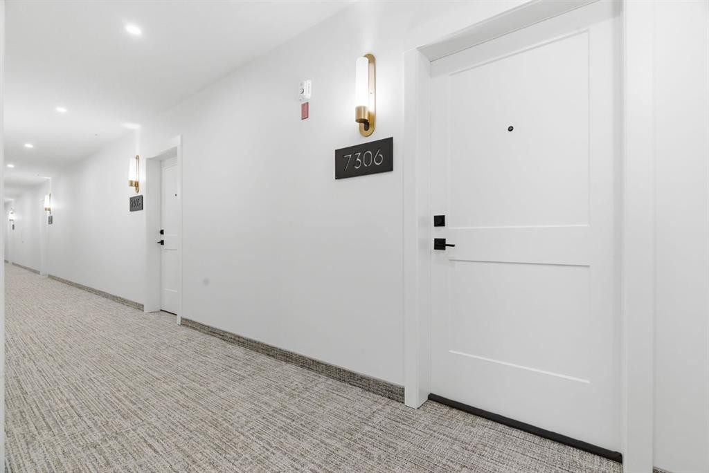 7306-1802 Mahogany Boulevard Se, Calgary, AB - Indoor Photo Showing Other Room