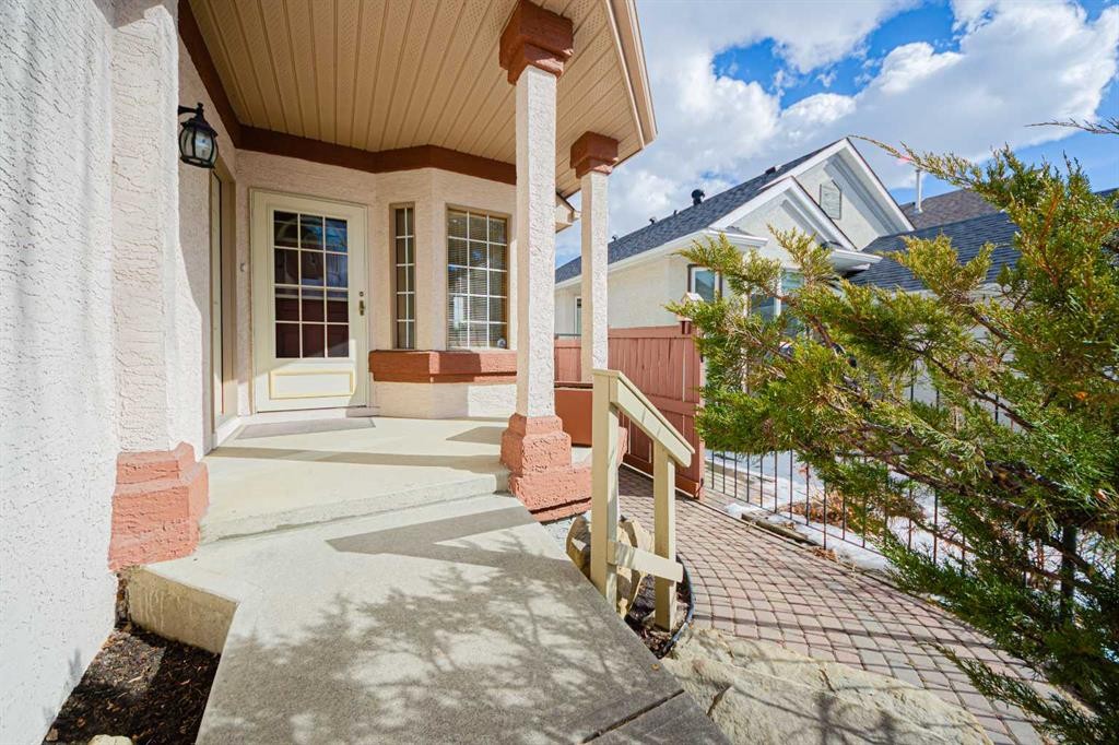 20 Somerset Drive Sw, Calgary, AB - Outdoor