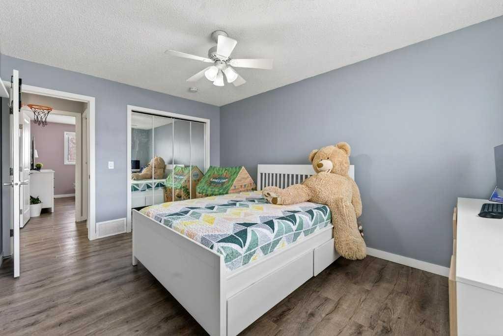 96 Templehill Drive Ne, Calgary, AB - Indoor Photo Showing Bedroom