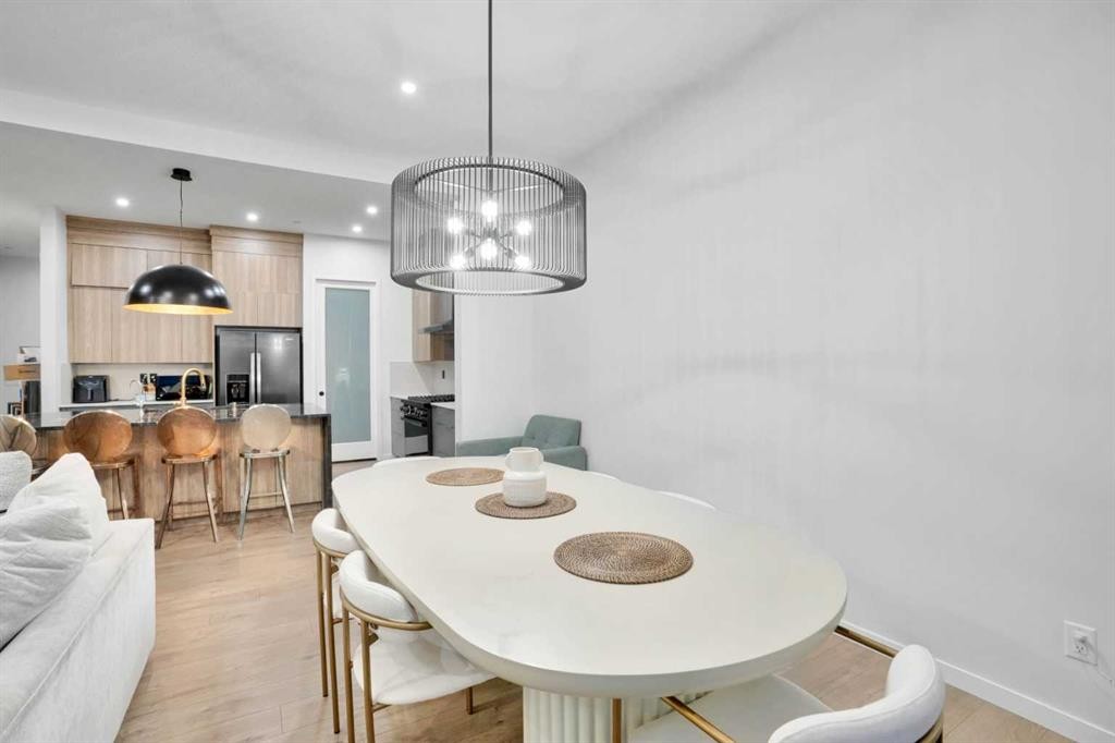 54 Calhoun Crescent Ne, Calgary, AB - Indoor Photo Showing Dining Room
