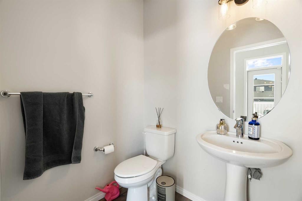 171 Chelsea Road, Chestermere, AB - Indoor Photo Showing Bathroom