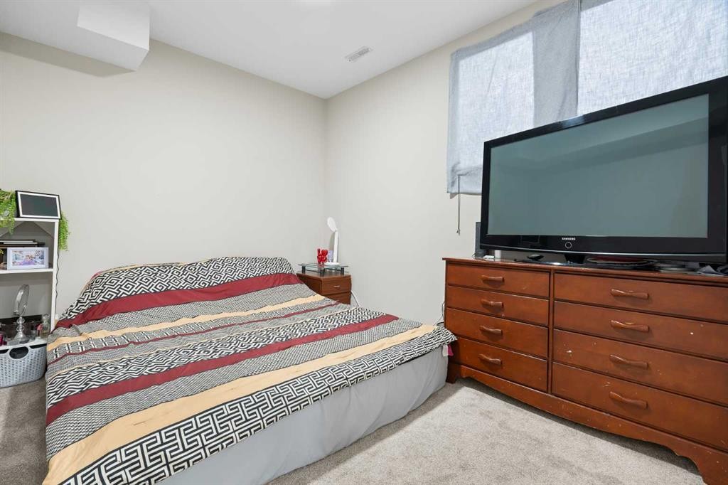 171 Chelsea Road, Chestermere, AB - Indoor Photo Showing Bedroom