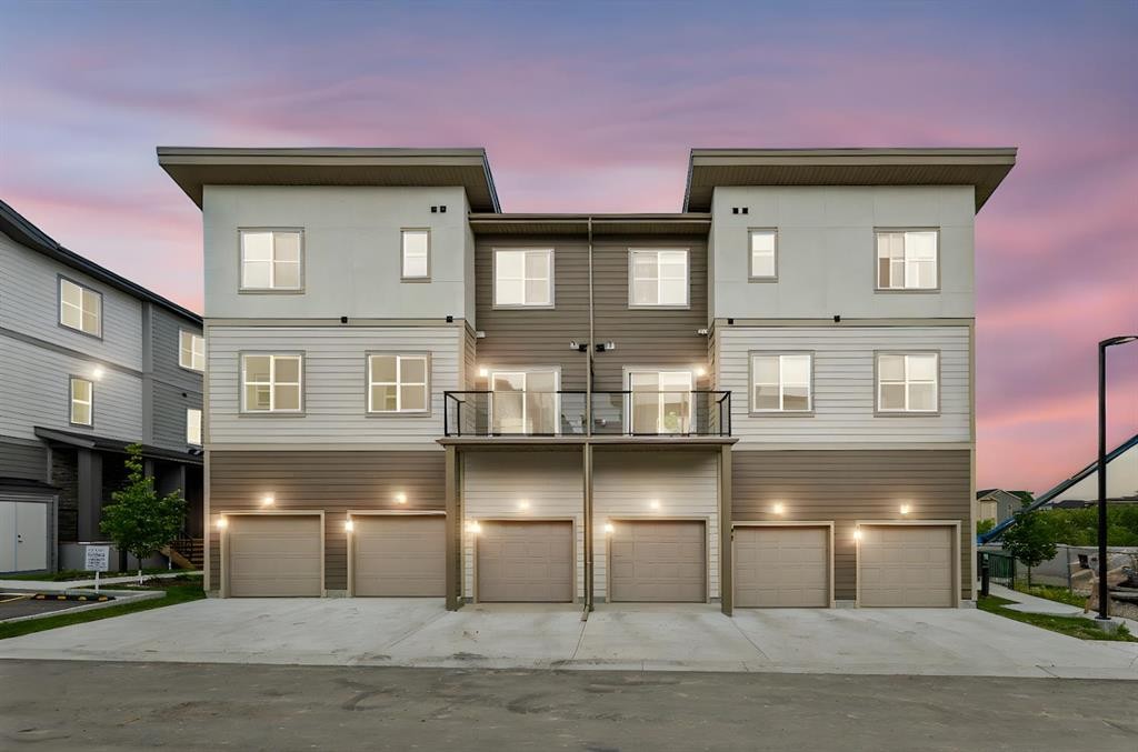 54-2117 81St Street Sw, Calgary, AB - Outdoor