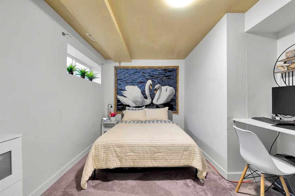 300 Copperstone Cove Se, Calgary, AB - Indoor