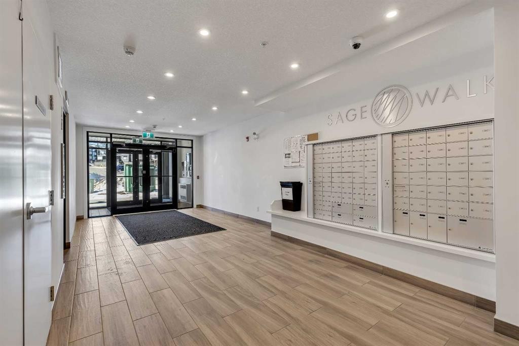 104-30 Sage Hill Walk Nw, Calgary, AB - Indoor Photo Showing Other Room