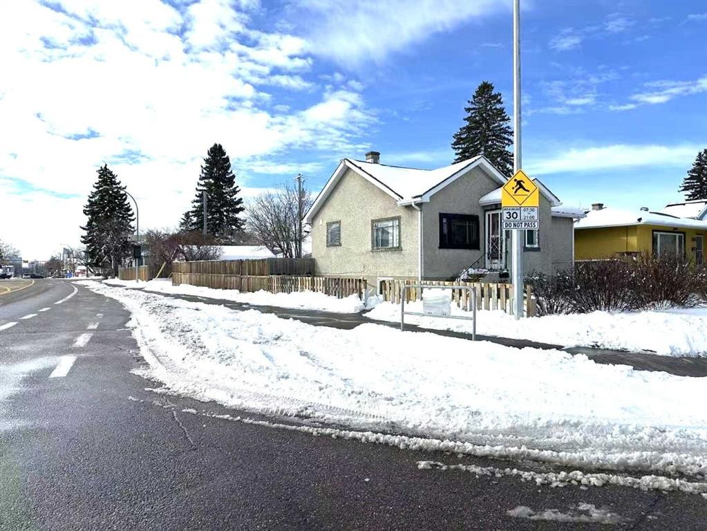 1101 22 Avenue Nw, Calgary, AB - Outdoor