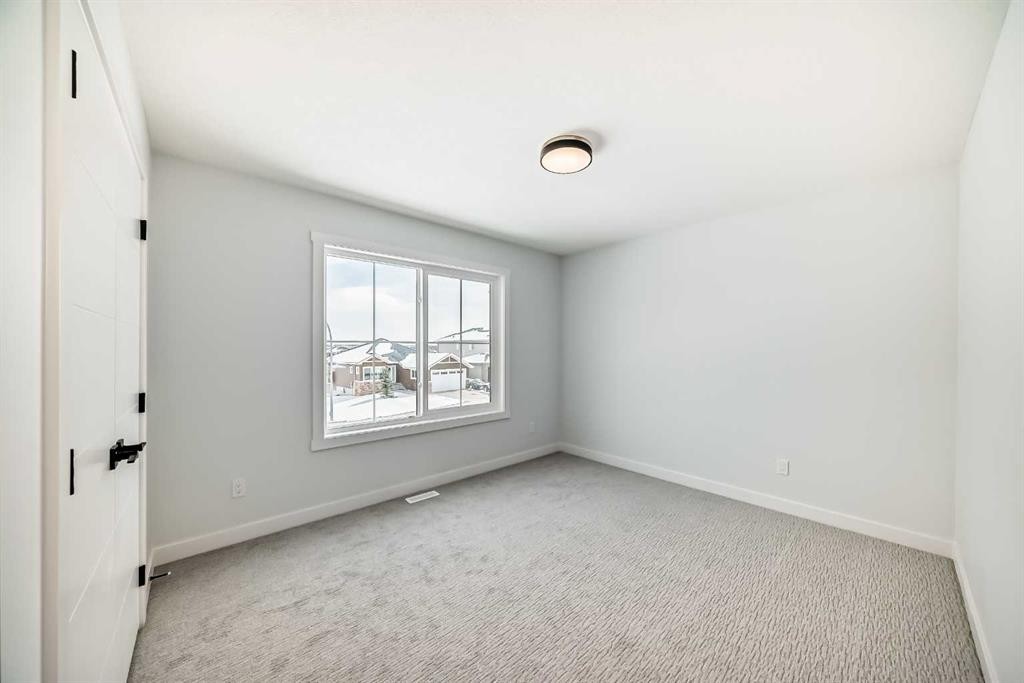 69 Lakes Estates Circle, Strathmore, AB - Indoor Photo Showing Other Room