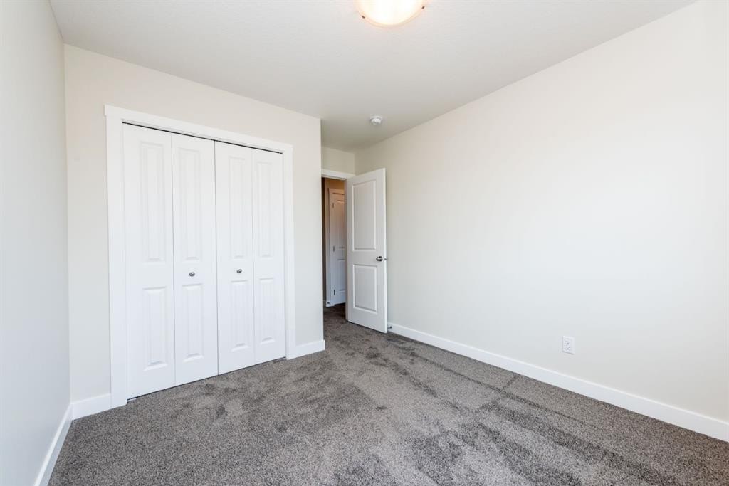 671 Wolf Willow Boulevard Se, Calgary, AB - Indoor