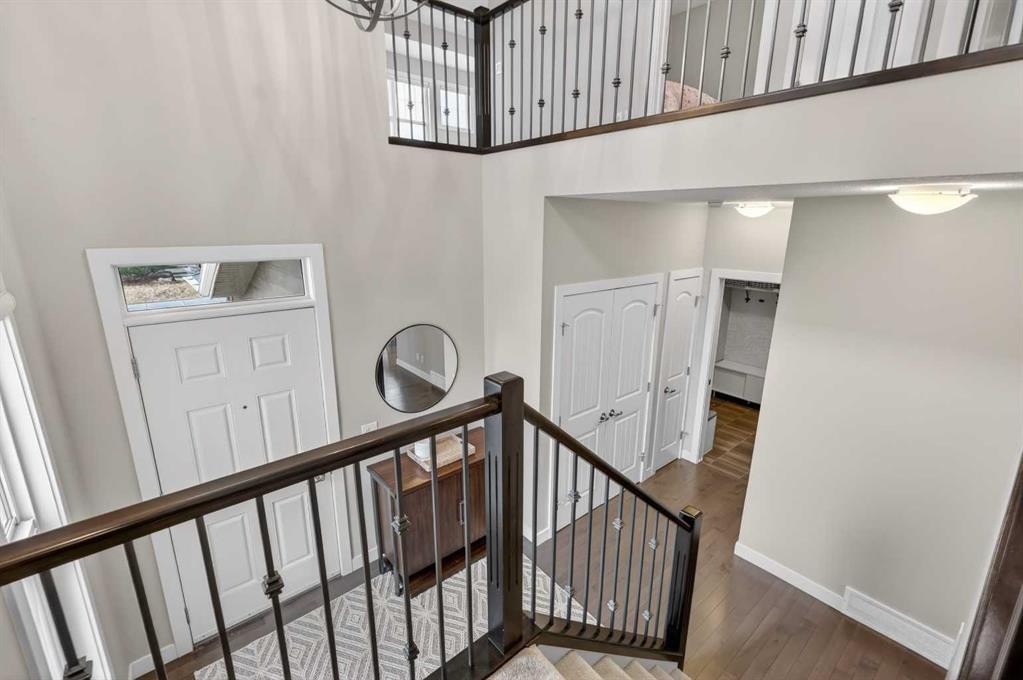 9 Legacy Lane Se, Calgary, AB - Indoor Photo Showing Other Room