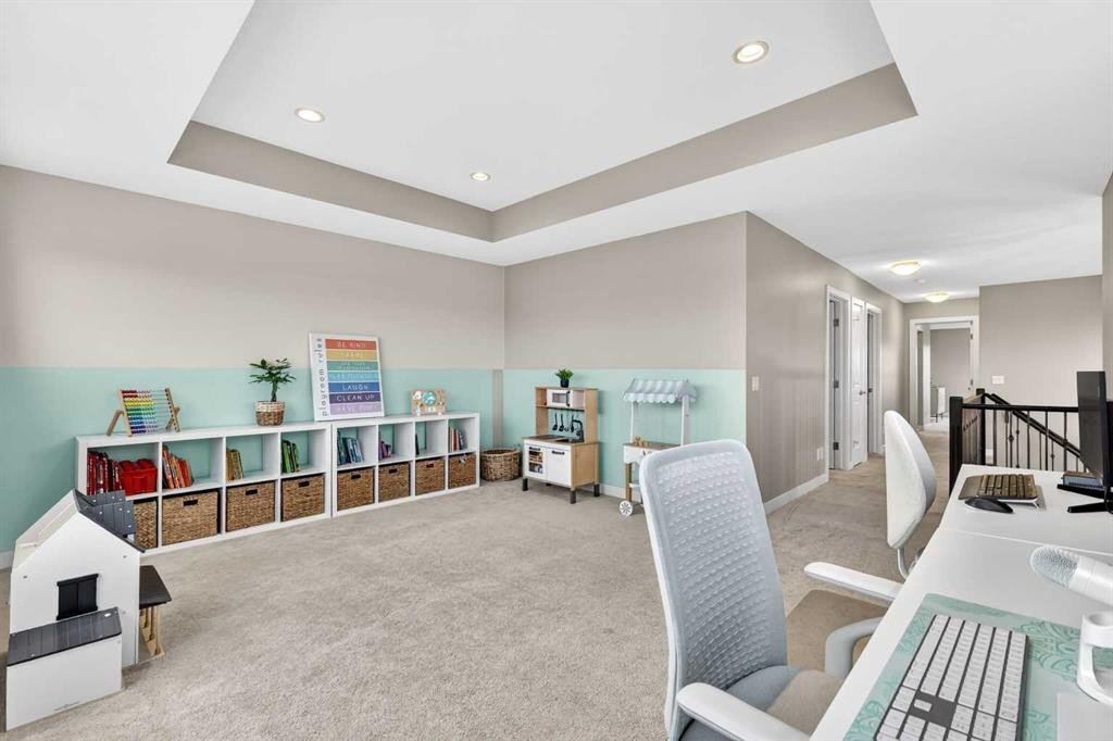 9 Legacy Lane Se, Calgary, AB - Indoor