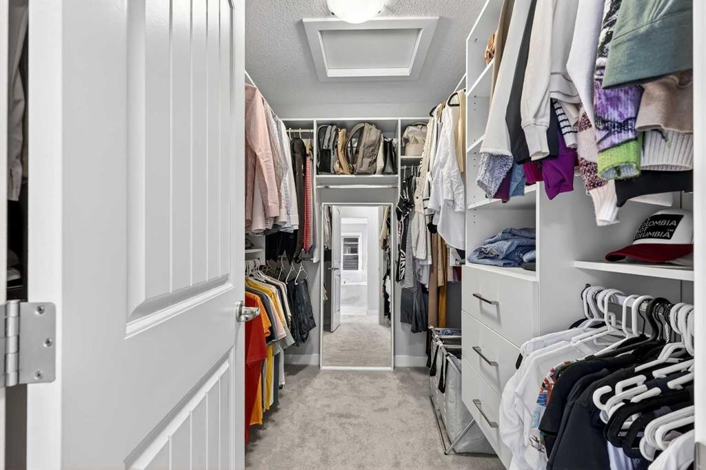9 Legacy Lane Se, Calgary, AB - Indoor With Storage