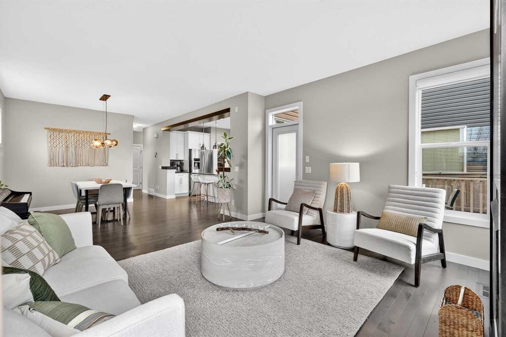 9 Legacy Lane Se, Calgary, AB - Indoor Photo Showing Living Room