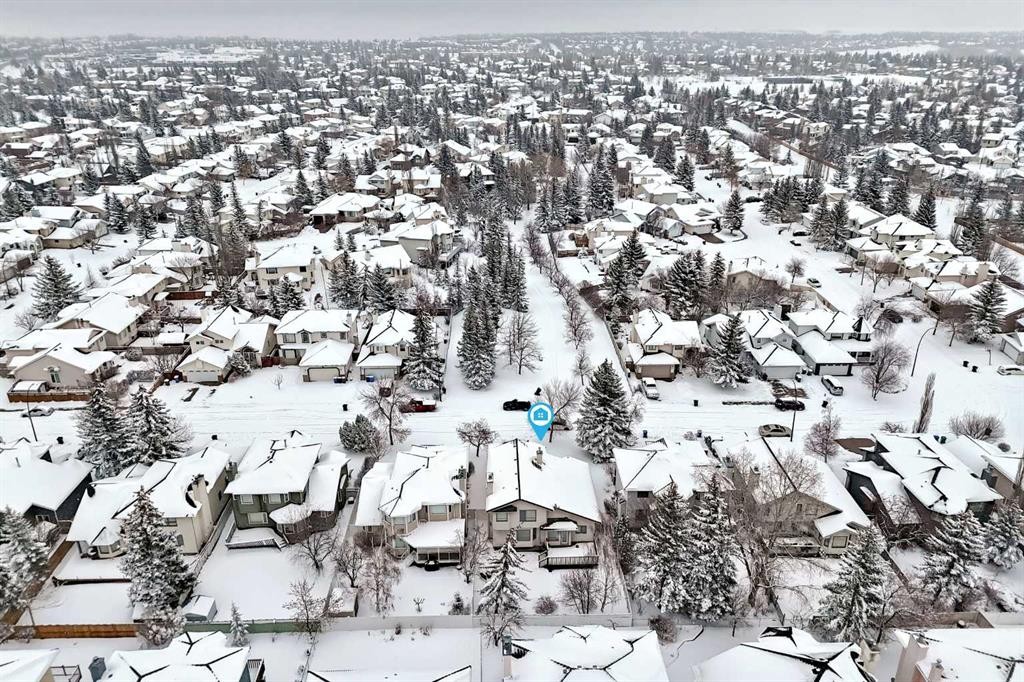 223 Hawkstone Close Nw, Calgary, AB - Outdoor With View