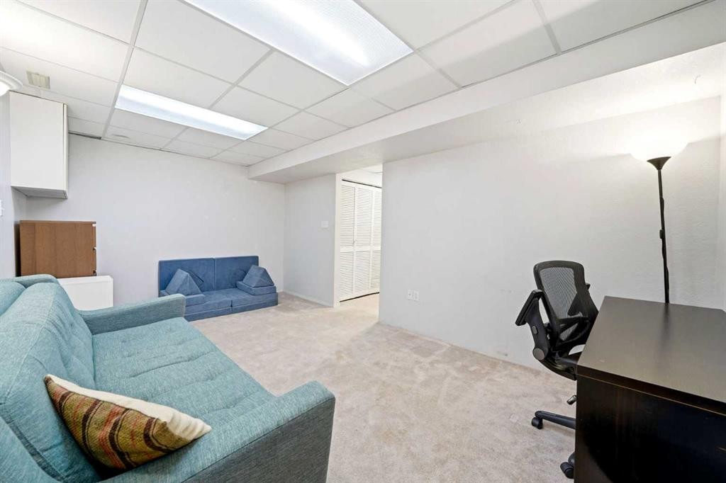 773 Kingsmere Crescent Sw, Calgary, AB - Indoor Photo Showing Office