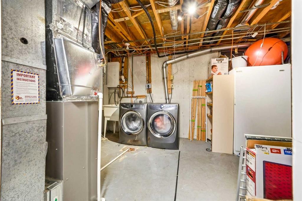 773 Kingsmere Crescent Sw, Calgary, AB - Indoor Photo Showing Basement