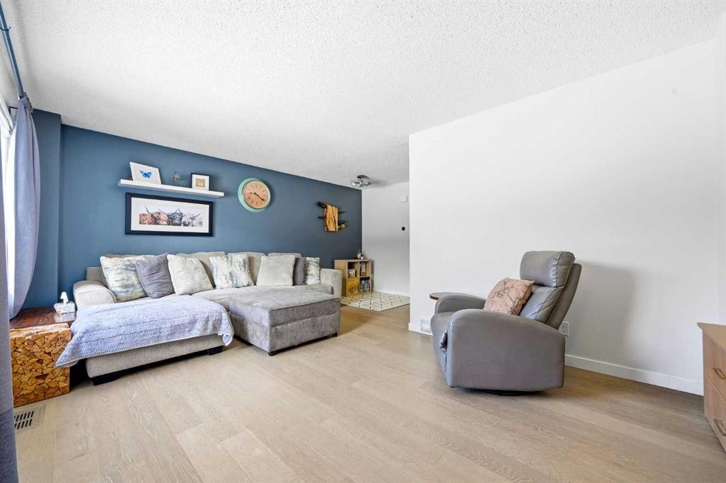 773 Kingsmere Crescent Sw, Calgary, AB - Indoor