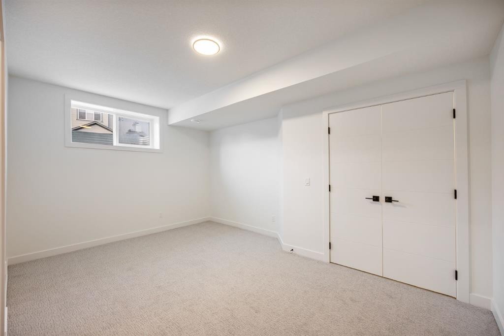 52 Lakes Estates Circle, Strathmore, AB - Indoor Photo Showing Other Room