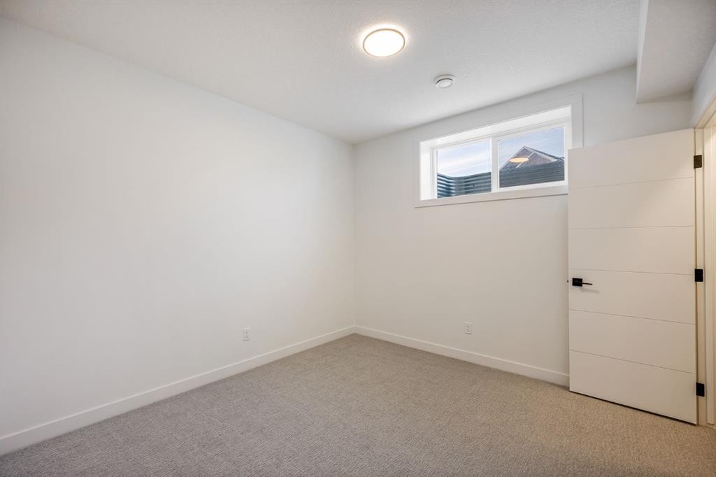 52 Lakes Estates Circle, Strathmore, AB - Indoor Photo Showing Other Room