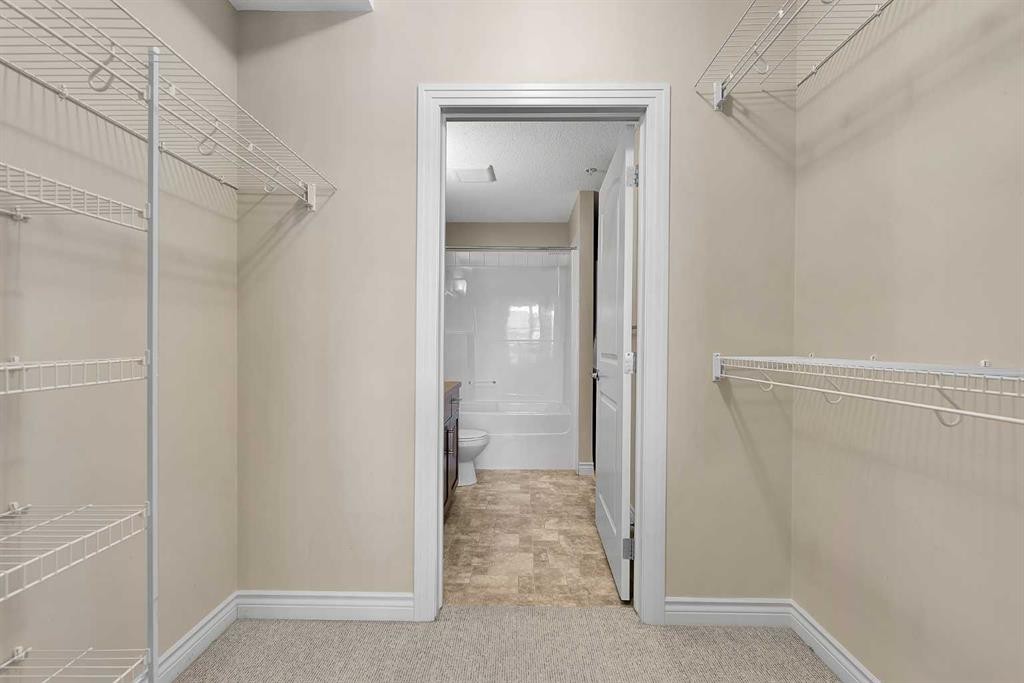 318-26 Val Gardena View Sw, Calgary, AB - Indoor With Storage