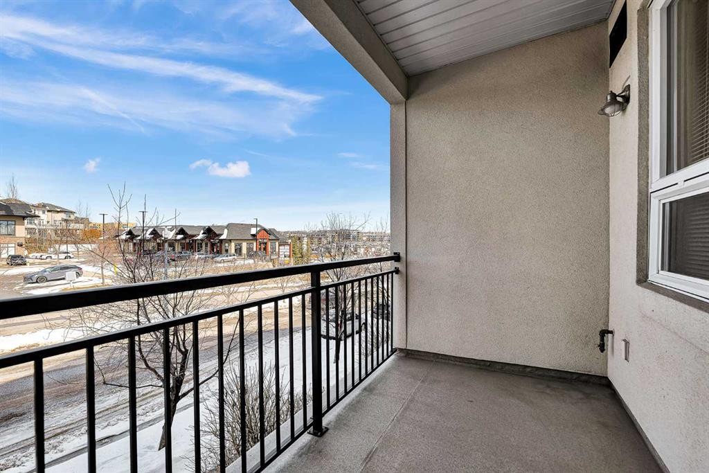 318-26 Val Gardena View Sw, Calgary, AB - Outdoor With Exterior