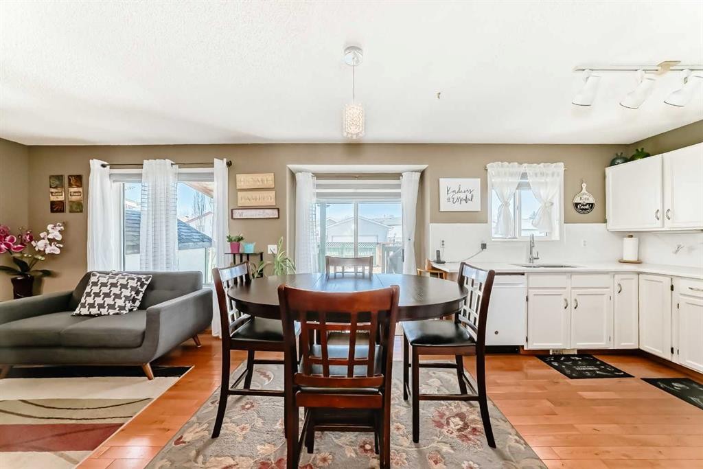 69 Applemont Place Se, Calgary, AB - Indoor Photo Showing Other Room