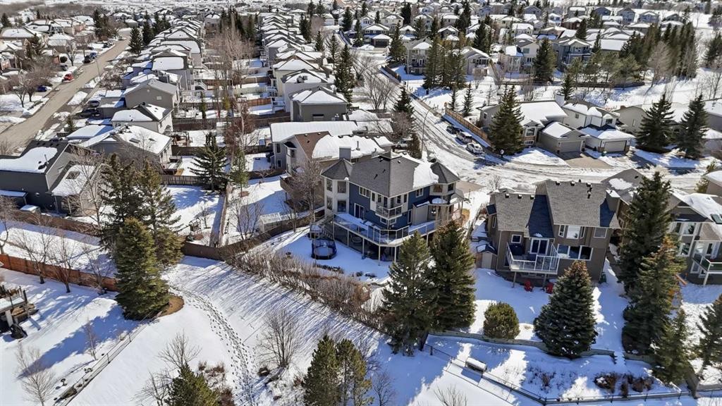 131 Edgebrook Circle Nw, Calgary, AB - Outdoor