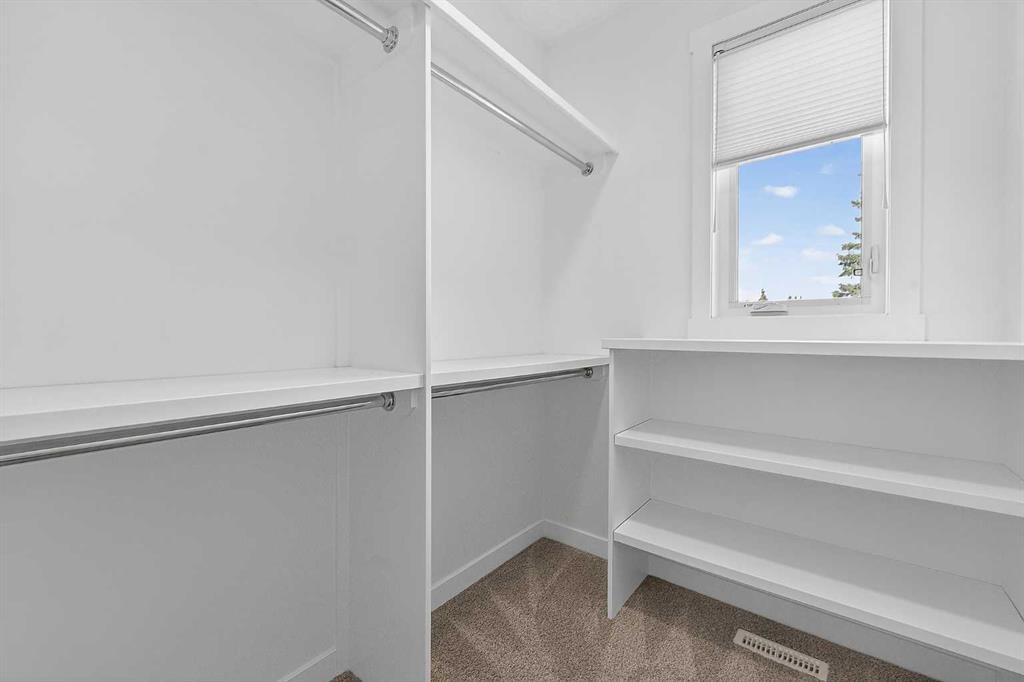 935 Regal Crescent Ne, Calgary, AB - Indoor With Storage