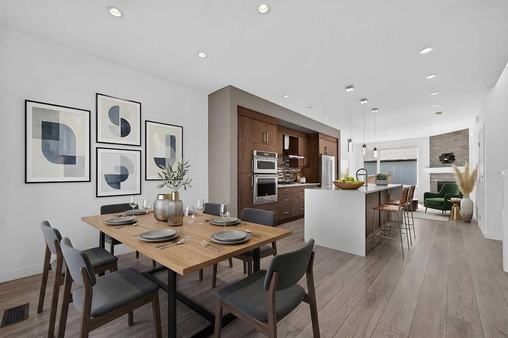 935 Regal Crescent Ne, Calgary, AB - Indoor Photo Showing Dining Room