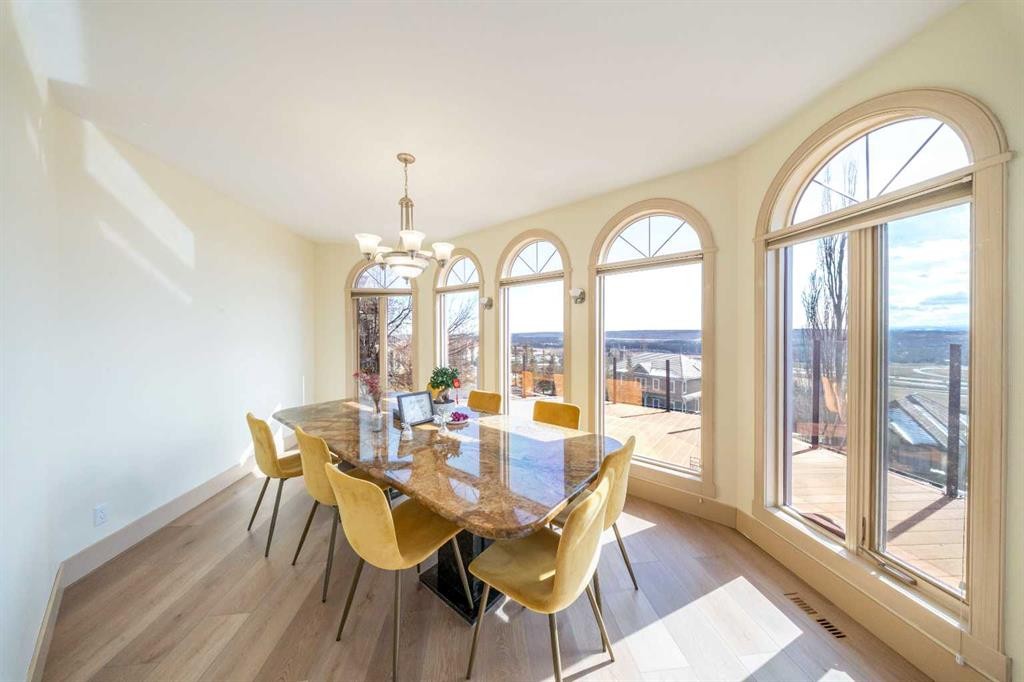 39 Slopes Grove Sw, Calgary, AB - Indoor Photo Showing Dining Room