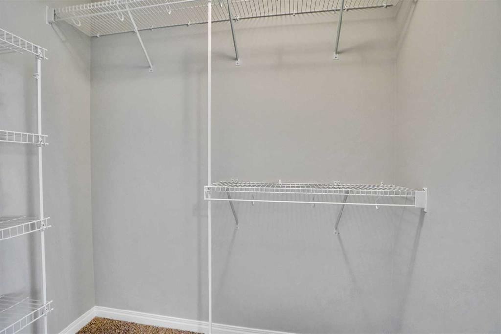 667 Wolf Willow Boulevard Se, Calgary, AB - Indoor With Storage