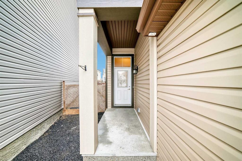 144 Auburn Glen Close Se, Calgary, AB - Outdoor With Exterior