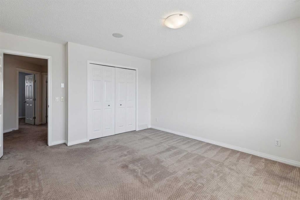 200 Silverado Drive Sw, Calgary, AB - Indoor Photo Showing Other Room