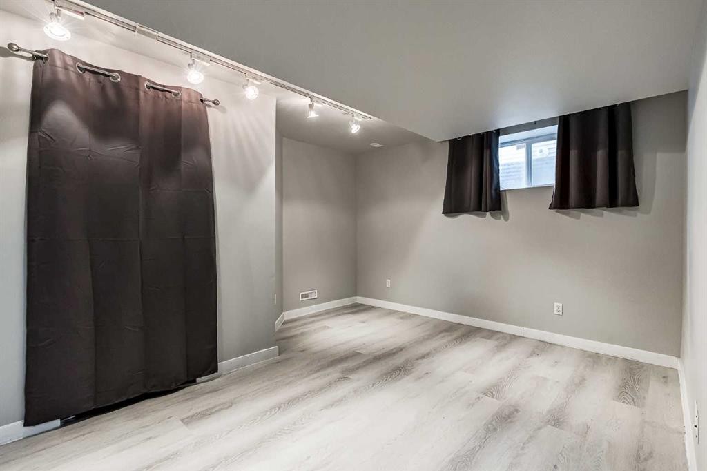 94 New Brighton Circle Se, Calgary, AB - Indoor