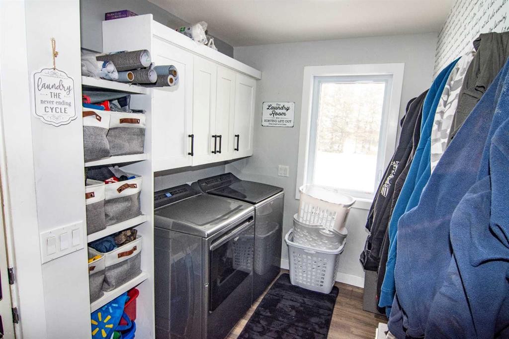 33233 Range Road 284, Rural Mountain View County, AB - Indoor Photo Showing Other Room