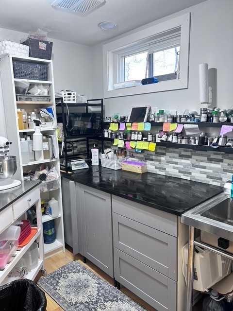 33233 Range Road 284, Rural Mountain View County, AB - Indoor
